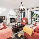 Villa Paola *